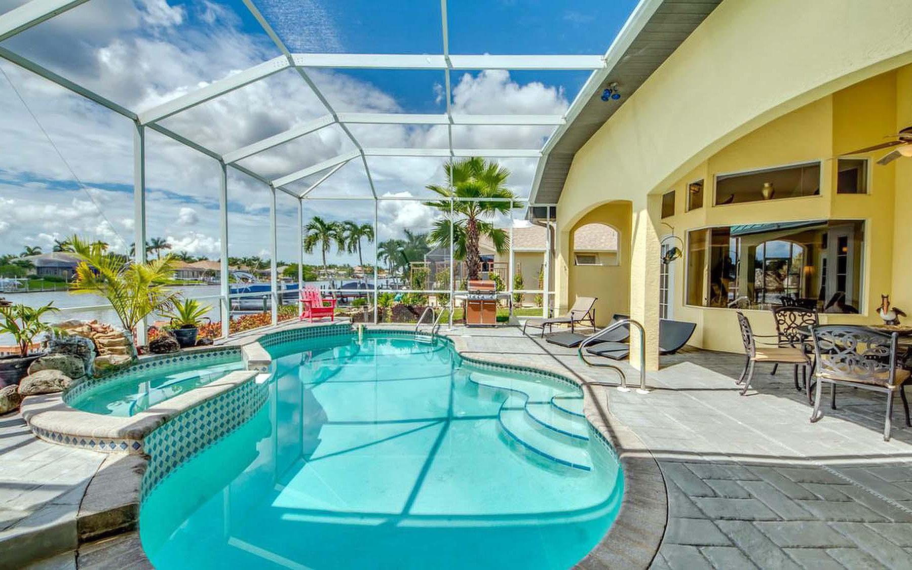 Haus 41 - Coral Bay - Cape Coral Rental Houses